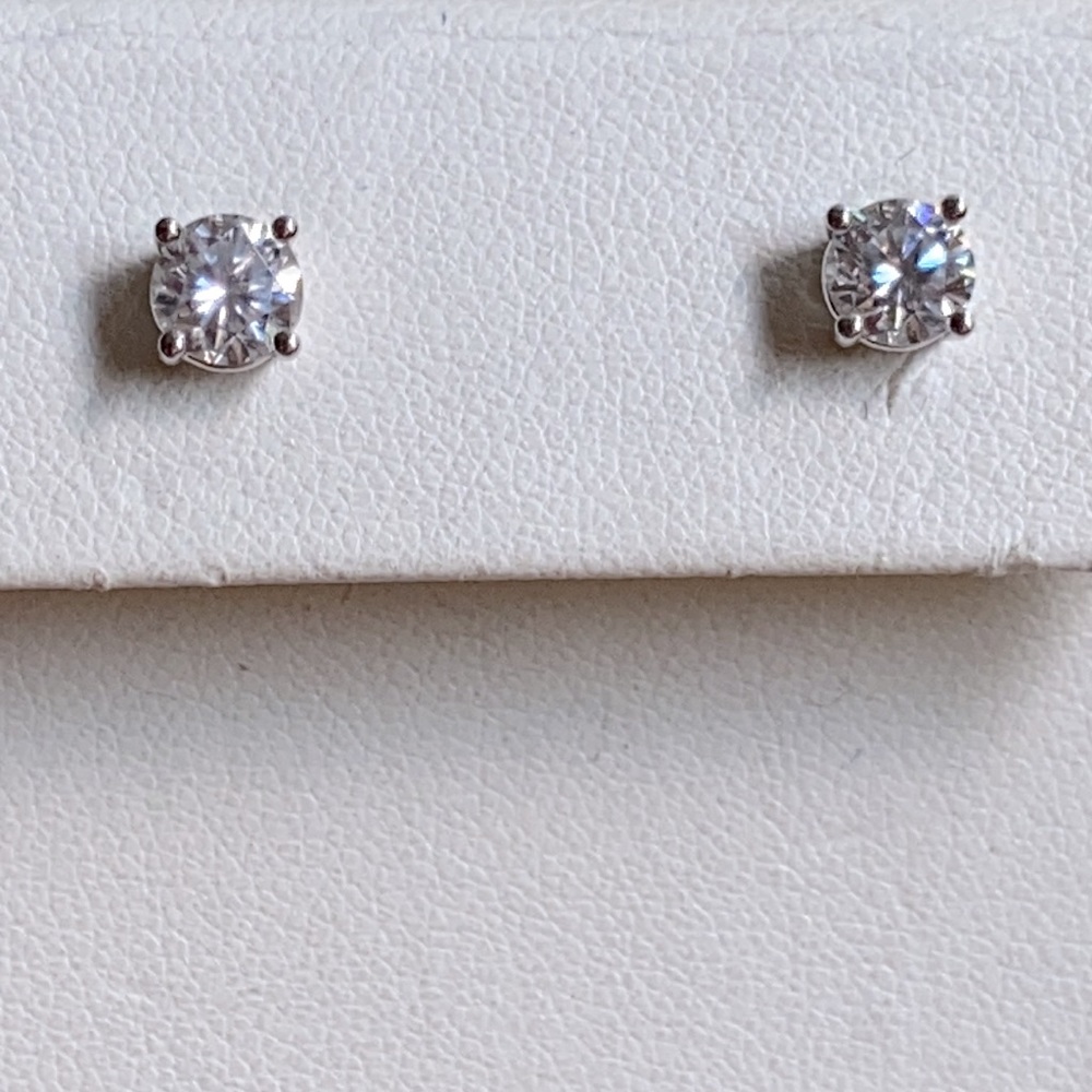 10K GOLD Moissanite Earrings